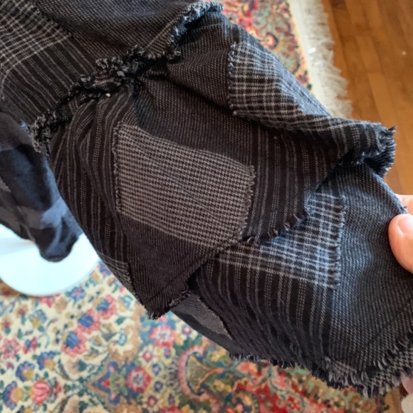 Dylan patchwork bell sleeve 100 percent cotton button down. . Never worn - Picture 5 of 6